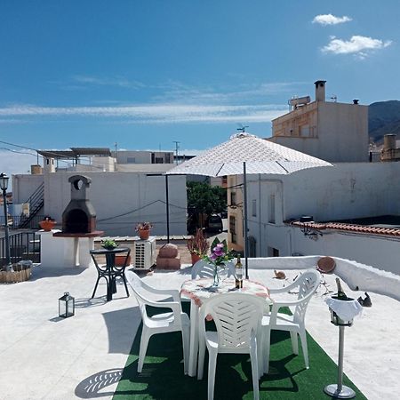 Charming House In Illar With Mountain View And Balcony Villa Екстериор снимка