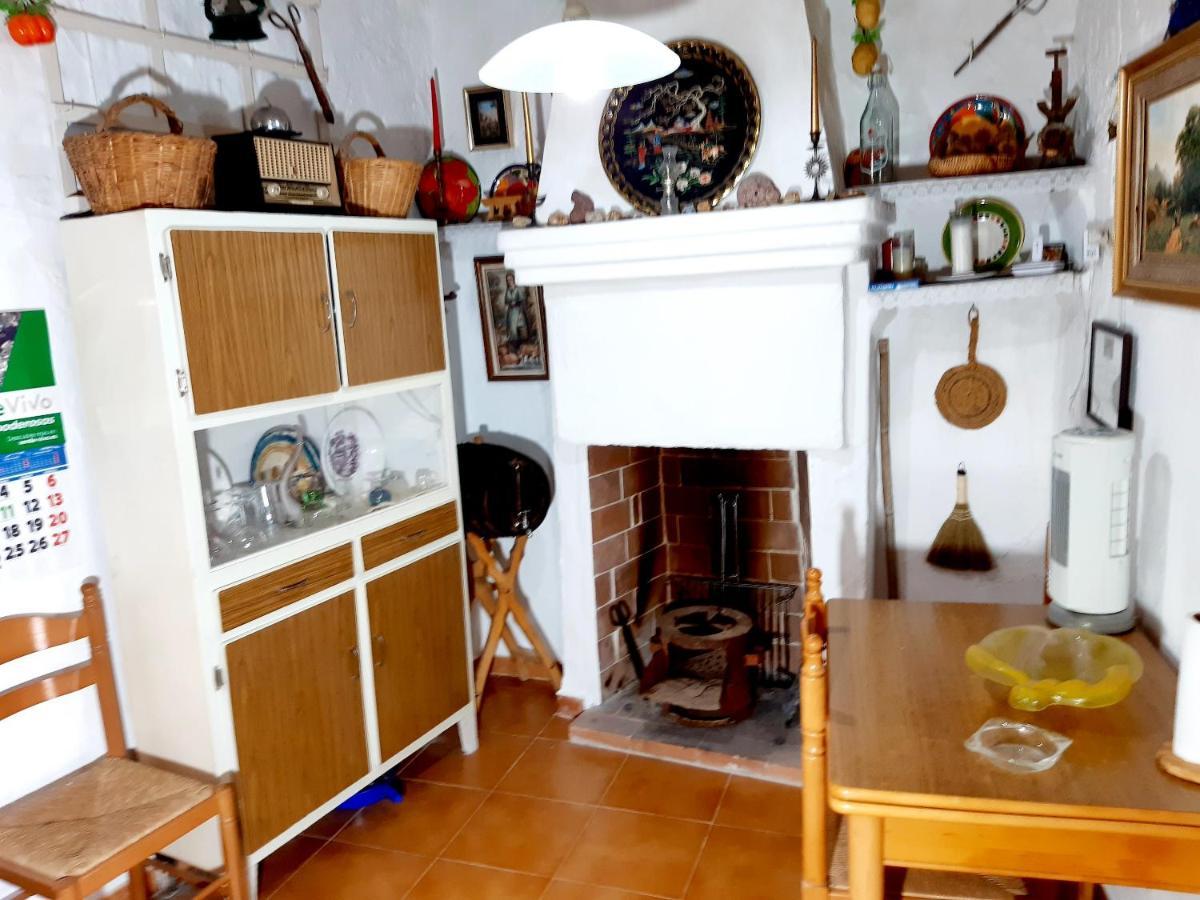 Charming House In Illar With Mountain View And Balcony Villa Екстериор снимка