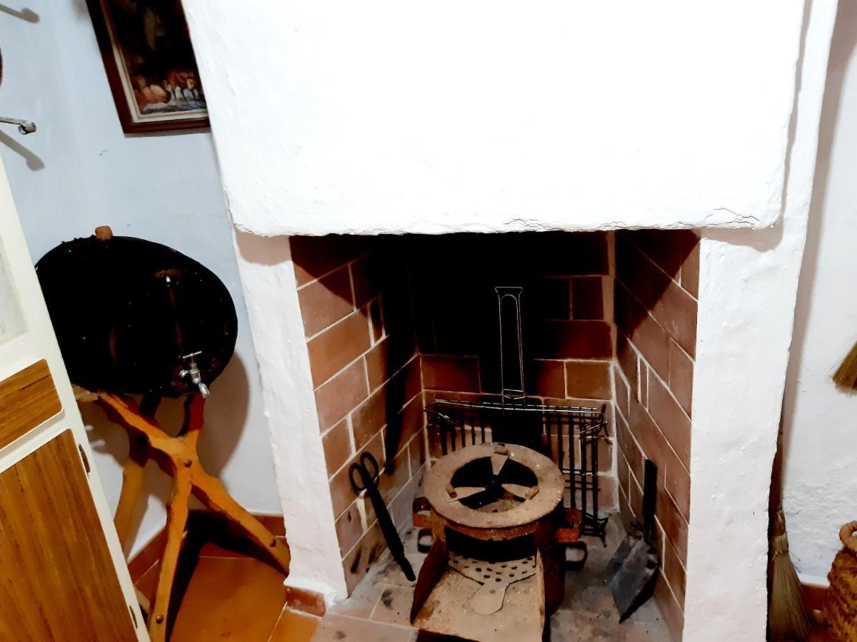 Charming House In Illar With Mountain View And Balcony Villa Екстериор снимка