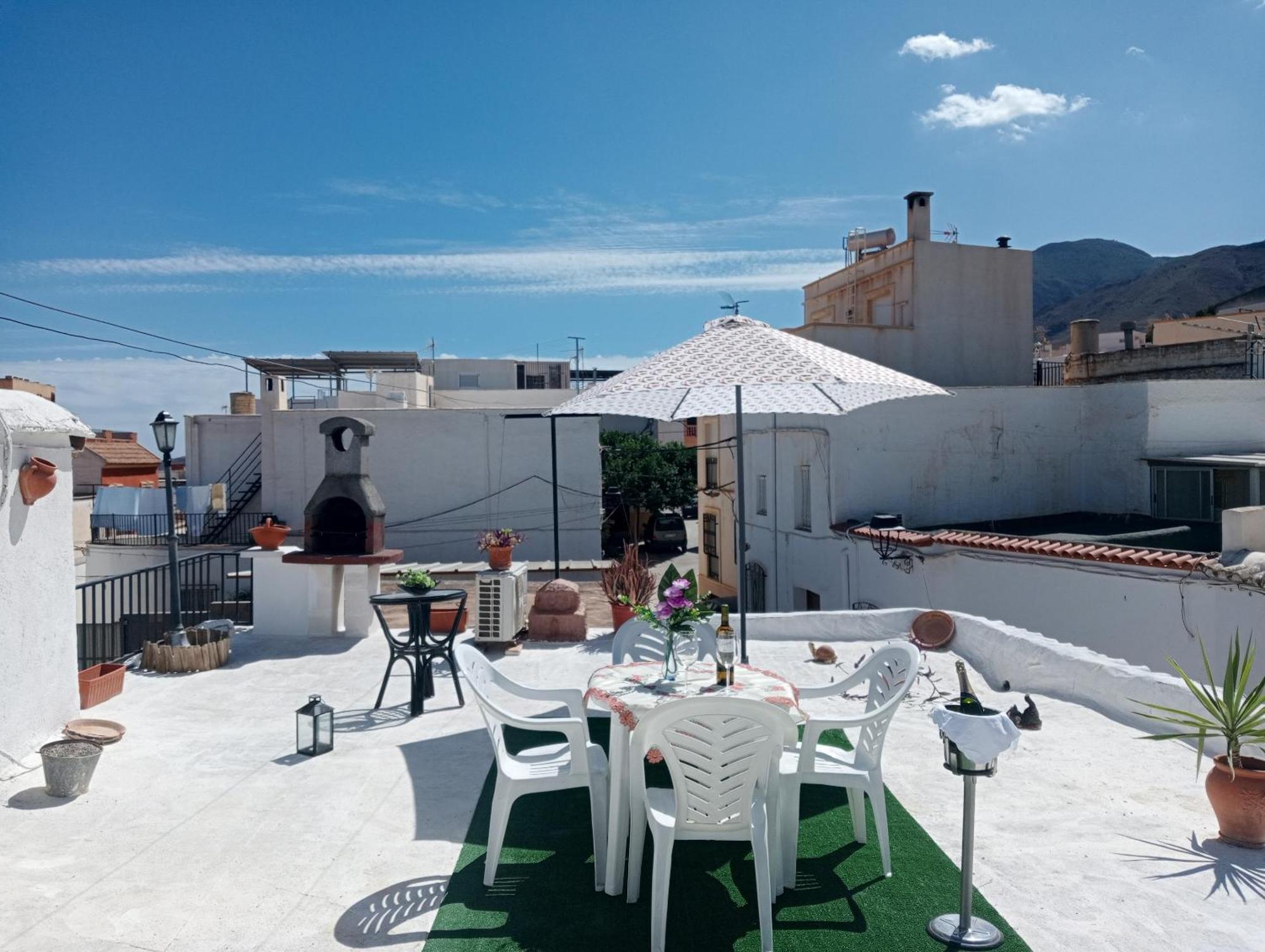 Charming House In Illar With Mountain View And Balcony Villa Екстериор снимка